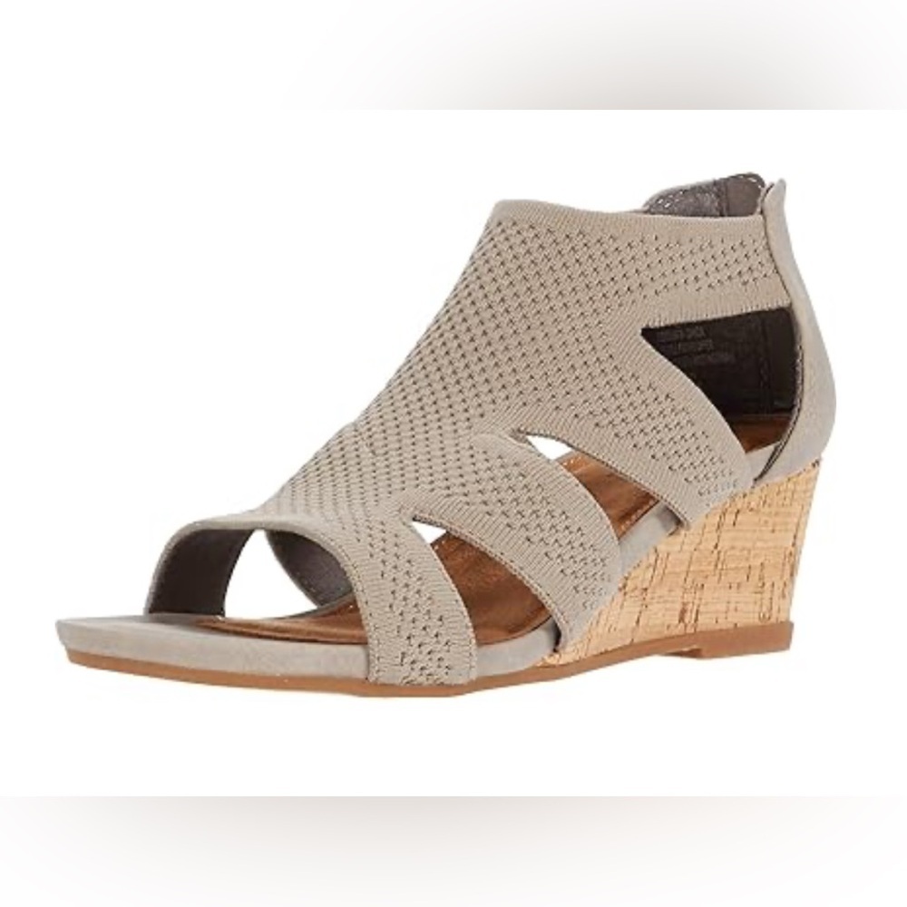 New Eurosoft by Sofft Sancia Sandal in Mist Grey Size 9.5